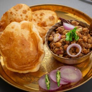 Poori (3pcs) With Chenna Masala